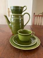 Vintage serviesset, Ophalen