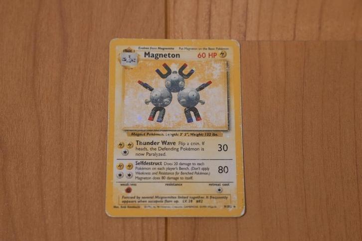 Magneton Holo — Set de base Unlimited 1999 - Estim PSA 1, Hobby & Loisirs créatifs, Jeux de cartes à collectionner | Pokémon, Utilisé