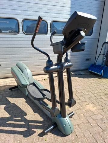 crosstrainer lifefitness 9500 hr beschikbaar voor biedingen