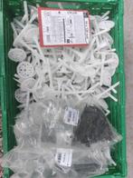 Lot de 249 chevilles isolation PP LTX 10X120, Enlèvement ou Envoi, Comme neuf, Briques