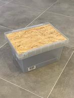 Stevige magazijn bakken met OSB deksel., Enlèvement, Comme neuf