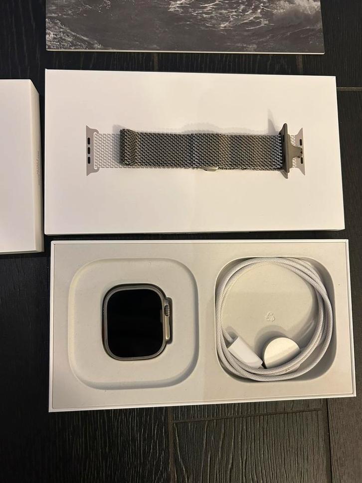 Apple Watch Ultra 2 49mm Titanium Garantie facture, Handtassen en Accessoires, Smartwatches, Zo goed als nieuw, iOS, Zilver, Afstand