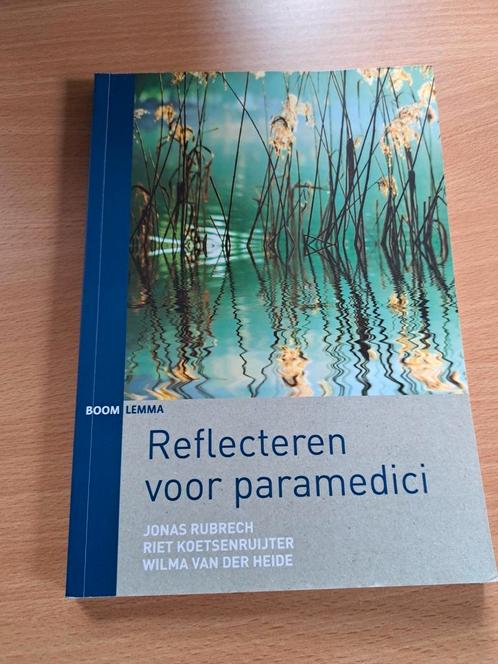 Wilma van der Heide - Reflecteren voor paramedici, Boeken, Wetenschap, Zo goed als nieuw, Ophalen of Verzenden