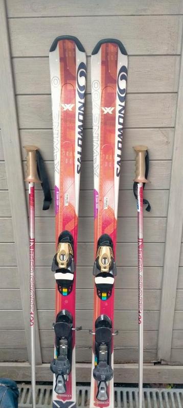 Volledige skiset te koop in perfecte staat  beschikbaar voor biedingen