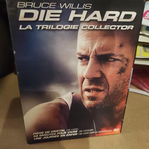 DIE HARD - Les 3 premiers films (dvd) + goodies, CD & DVD, DVD | Action, Utilisé, Action, Coffret, Enlèvement ou Envoi