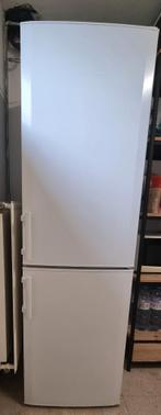 Koelkast met vriezer in perfecte staat, Elektronische apparatuur, Koelkasten en IJskasten, Ophalen, Zo goed als nieuw, Met vriesvak