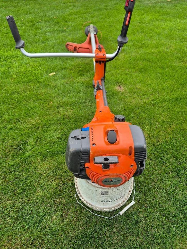 Husqvarna 555 RXT prof bosmaaier, Tuin en Terras, Bosmaaiers, Zo goed als nieuw, Benzine, Ophalen