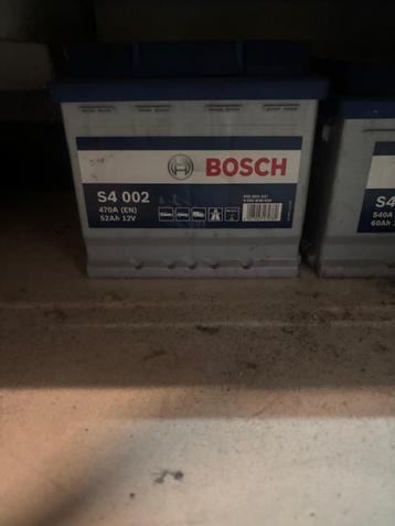 NIEUWE startbatterijen BOSCH wegens stopzetting beschikbaar voor biedingen
