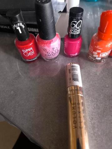 Vend lot de vernis a ongles et de 2 petits sac, Enlèvement ou Envoi, Comme neuf
