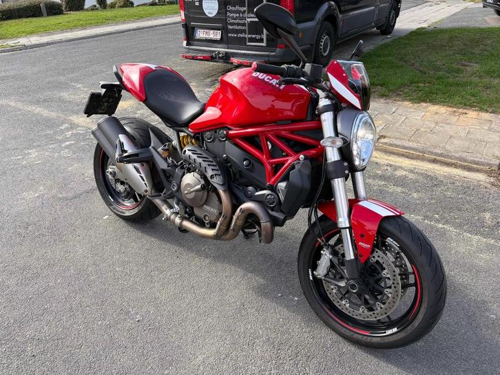 Ducati Monster 821 full entretien, Motoren, Motoren | Ducati, Particulier, Naked bike, meer dan 35 kW, 2 cilinders, Motorrijbewijs A