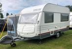 Home-car 1999 met mover, luifel en antislingerkoppeling, Caravans en Kamperen, Home-car, Koelkast, Treinzit, Dwarsbed