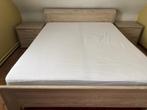 Tweepersoonsbed + 2 nachtkastjes + 2 lattenbodems, Ophalen, Gebruikt, Beige, Tweepersoons