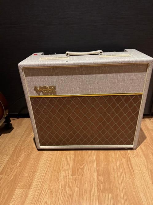VOX AC15 HW, Muziek en Instrumenten, Versterkers | Bas en Gitaar, Zo goed als nieuw, Gitaar, 100 watt of meer, Ophalen