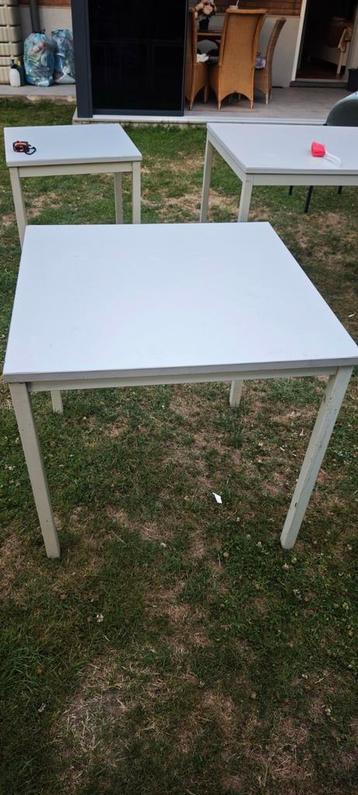 Tafel 80x80x75cm  beschikbaar voor biedingen