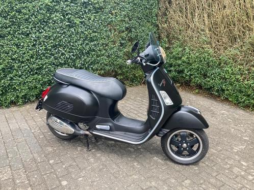 Vespa GTS125 *B Rijbewijs* + Garantie + GRATIS onderhoud!, Motoren, Motoren | Piaggio, Bedrijf, Scooter, 11 kW of minder, 1 cilinder