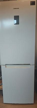 Samsung koelkast met vriesvak, Elektronische apparatuur, Koelkasten en IJskasten, Ophalen, Gebruikt, 200 liter of meer, 60 cm of meer