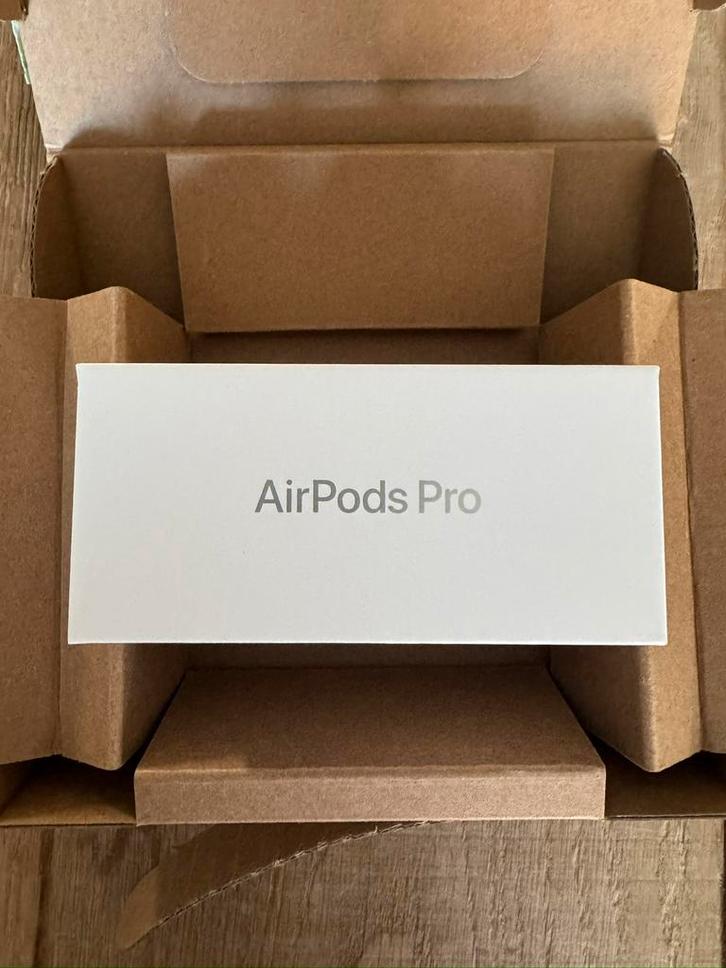 Originele Apple Airpods Pro 3 in ongeopende verpakking, Télécoms, Téléphonie mobile | Écouteurs, Neuf, Intra-auriculaires (In-Ear)