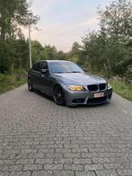 BMW E90 lci M paket 316i, Auto's, Achterwielaandrijving, Zwart, Alcantara, Handgeschakeld