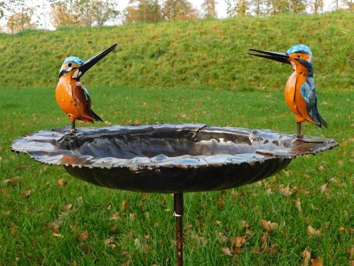 Handgemaakte Voederschaal met 2 vogels - Tuinsteker - Metaal, Tuin en Terras, Vogelhuisjes en Vogelbaden, Ophalen of Verzenden