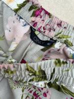 Short only maat 40, Kleding | Dames, Broeken en Pantalons, Ophalen of Verzenden, Maat 38/40 (M)