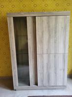 Kast en tafel te koop, Ophalen
