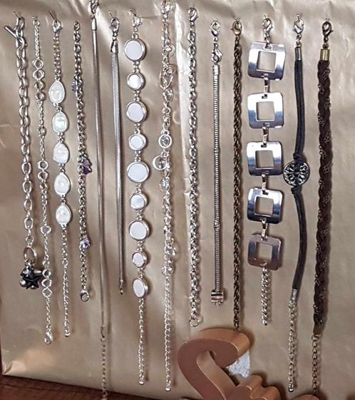 Lot de 14 bracelets, Bijoux, Sacs & Beauté, Bracelets, Utilisé, Enlèvement ou Envoi