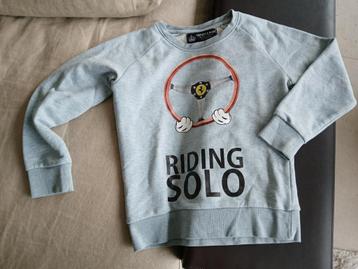 Mooie leuke sweater 122-128 beschikbaar voor biedingen