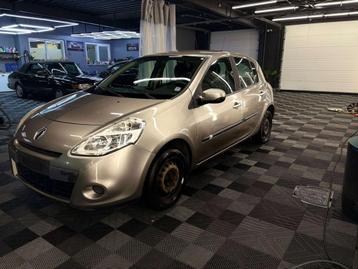 Renault Clio 1.2 16V benzine bj. 2010 119000km Airco beschikbaar voor biedingen