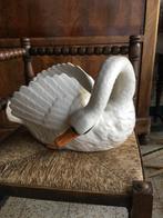 Ancienne paire de cygnes en céramique, Antiek en Kunst, Antiek | Keramiek en Aardewerk, Ophalen