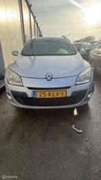 Voorbumper Renault Megane Estate III ('09-'16), Auto-onderdelen, Ophalen, Gebruikt, Bumper, Renault