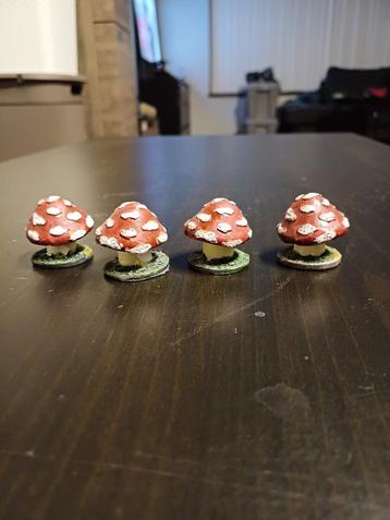 Efteling miniatuur paddenstoeltjes