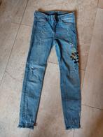 jeans met bloemenprint zara basic M36, Comme neuf, Zara, Bleu, W28 - W29 (confection 36)