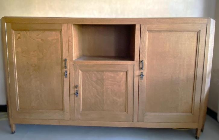 Dressoir in massief eik – klassiek en tijdloos, Huis en Inrichting, Kasten | Dressoirs, Gebruikt, 150 tot 200 cm, 25 tot 50 cm