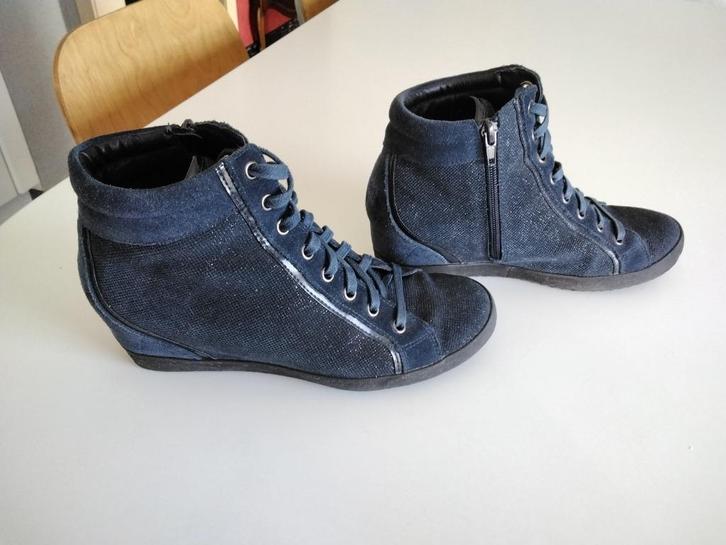 Olivier Strelli leren damesschoenen/Sneakers/PT. 39., Kleding | Dames, Schoenen, Zo goed als nieuw, Sneakers, Blauw, Ophalen of Verzenden