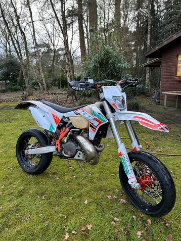 KTM EXC 300  beschikbaar voor biedingen