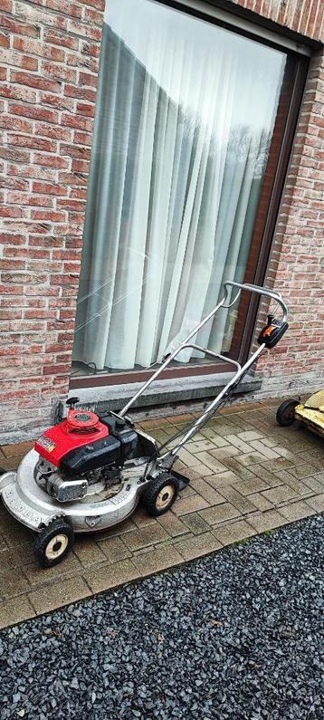 A vendre tondeuses HONDA, ROBIN, BRIGGS ET STRATTON