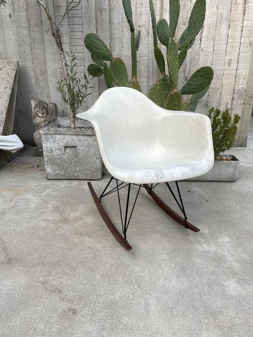 Vintage Eames RAR (rocker) - Herman Miller, Antiek en Kunst, Curiosa en Brocante, Ophalen of Verzenden