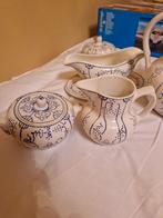 Royal boch  melkkan + suikerpot, Antiek en Kunst, Antiek | Servies compleet, Ophalen
