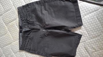 Celio 34 korte broek beschikbaar voor biedingen