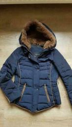 donkerblauwe dons jas ZARA maat medium, Kleding | Dames, Jassen | Winter, Maat 38/40 (M), Blauw, Ophalen of Verzenden, Gedragen