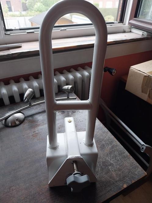 Main courante pour baignoire à poser sur le bord, Huis en Inrichting, Badkamer | Badtextiel en Accessoires, Zo goed als nieuw