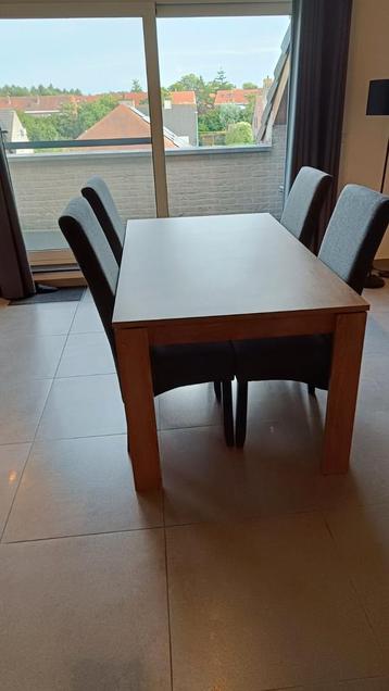 Wild Eiken eetkamer + kleerkasten + salon beschikbaar voor biedingen