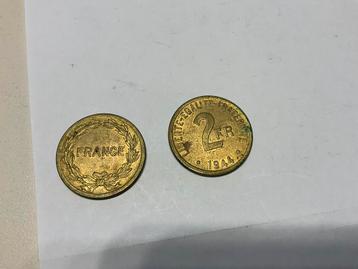 Zoldervondst  van 2 Franc Munten 1944 beschikbaar voor biedingen