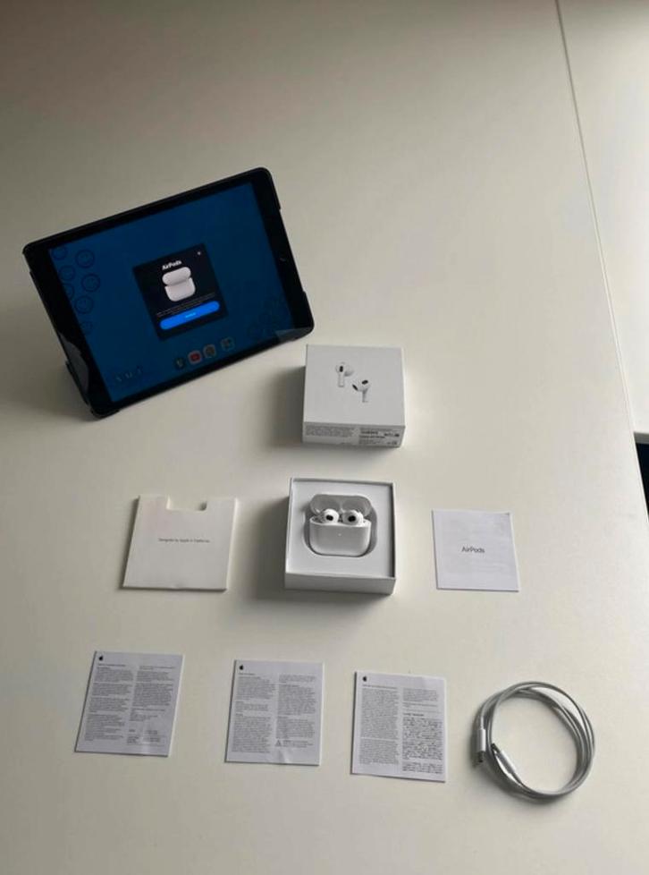 Airpods genartie 3, Telecommunicatie, Mobiele telefoons | Oordopjes, Zo goed als nieuw, In oorschelp (earbud), Bluetooth, Ophalen of Verzenden