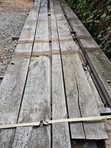 Lot eiken planken  beschikbaar voor biedingen