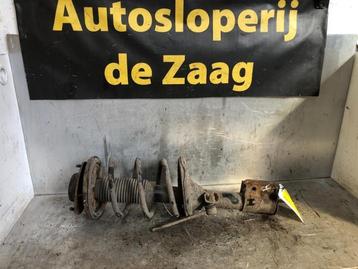 Schokdemperpoot rechts-voor van een Hyundai Santafe beschikbaar voor biedingen
