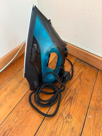 Fer a repasser Black Decker - Neuf jamais utilisé, Electroménager, Enlèvement, Neuf, Fer à repasser avec cordon