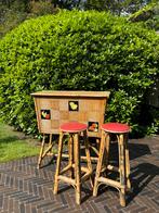 Retro Tikkibar in perfecte staat., Ophalen, Gebruikt, Inclusief barstoelen