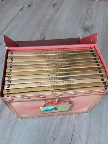 De Efteling schatkist met sprookjes * gouden boekjes* beschikbaar voor biedingen