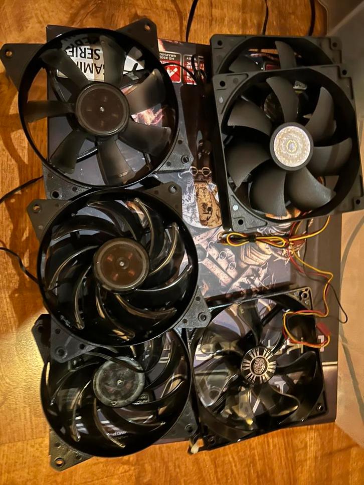 PC fans 120 mm, Computers en Software, Computerkoelers, Zo goed als nieuw, Ophalen of Verzenden